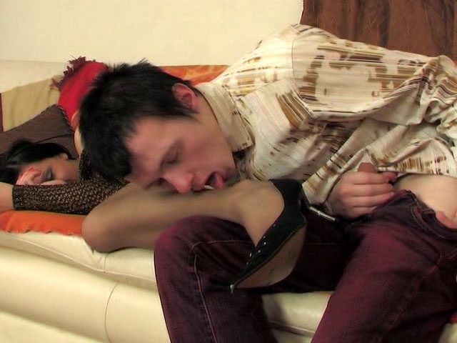 Annabel and Walter sexy pantyhose video